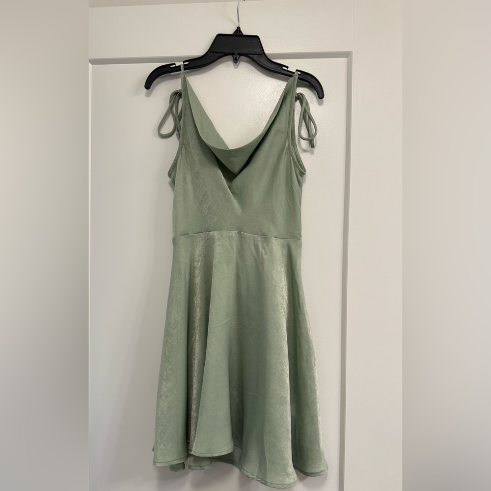 Lulu's Green Sleeveless Cowl Neck A-Line Dress